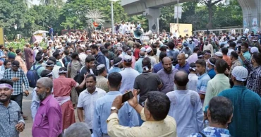 শ্রমিকদের বিক্ষোভ: আশুলিয়ার ছয়টি পোশাক কারখানায় ছুটি ঘোষণা