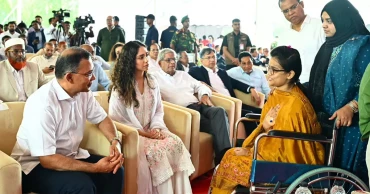 আহত জুলাই যোদ্ধা মিতুর খোঁজ নিলেন প্রধানমন্ত্রী