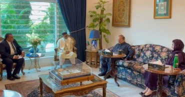পাকিস্তানের সাবেক প্রধানমন্ত্রী নওয়াজ শরীফ ও পাঞ্জাবের মুখ্যমন্ত্রীর সঙ্গে ধর্ম উপদেষ্টার সাক্ষাৎ