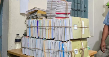 ঠাকুরগাঁওয়ে পাঠ্যবই বিক্রির অভিযোগে প্রধান শিক্ষক গ্রেপ্তার