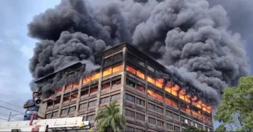 চট্টগ্রাম ইপিজেডে কারখানায় আগুন, নিয়ন্ত্রণে ফায়ার সার্ভিসের ১৯ ইউনিট