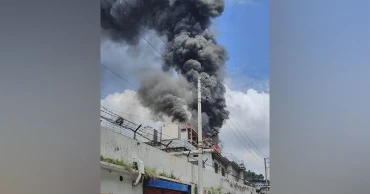 মহাখালীতে চারতলা ভবনের আগুন নিয়ন্ত্রণে