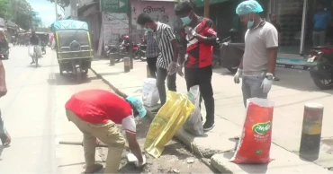 কুড়িগ্রাম শহর পরিষ্কার ও যানজট নিরসনে রাস্তায় শিক্ষার্থীরা