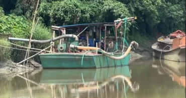 ফেনীতে অবৈধভাবে বালু উত্তোলন, বিএনপি নেতাসহ ৭৩ জনের বিরুদ্ধে মামলা