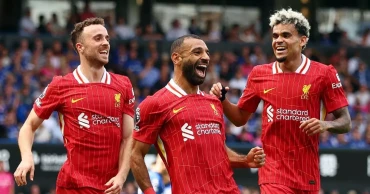 প্রিমিয়ার লিগে প্রথম ম্যাচেই সালাহর দুই রেকর্ড