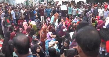 কুষ্টিয়ায় কারফিউ ভেঙে রাজপথ দখল আন্দোলনকারীদের, সংঘর্ষ-গুলিতে আহত অর্ধশতাধিক