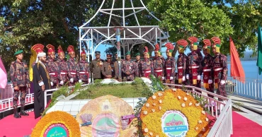 বীরশ্রেষ্ঠ মুন্সী আব্দুর রউফের সমাধিতে বিজিবির শ্রদ্ধা