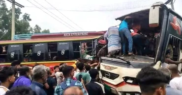 ফরিদপুরে দুই বাসের সংঘর্ষে নিহত ৩, আহত ১০