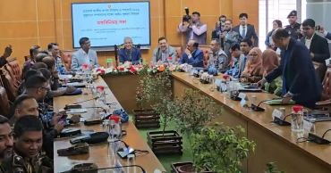 সশস্ত্র বাহিনীর সদস্যদের কেন্দ্রের ভেতর যাওয়ার সুযোগ রয়েছে: স্বরাষ্ট্র উপদেষ্টা