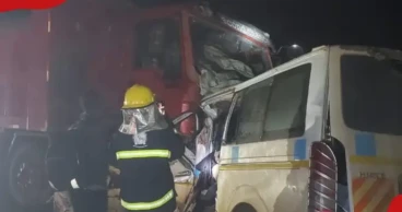 উগান্ডায় ট্রাক-যাত্রীবাহী ভ্যানের সংঘর্ষে নিহত ১৪