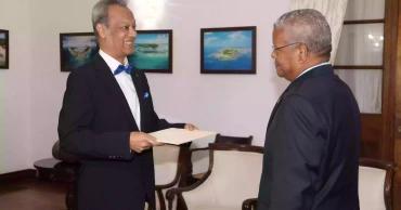 Seychelles keen to boost trade, ties with Bangladesh, says President Ramkalawan