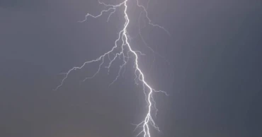 Lightning kills one in Dinajpur
