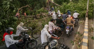 100 killed as storms and heavy rain batter Uttar Pradesh