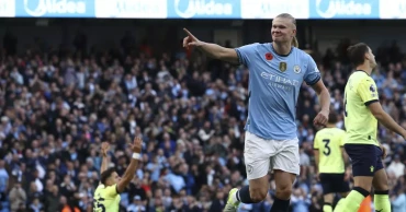 Haaland sends Man City to the top of the Premier League