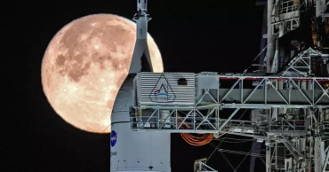 NASA plans first Moon mission in 50 years