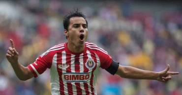 Former Mexico striker Omar Bravo to stand trial over alleged abuse of teenager