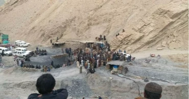 12 workers trapped after coal mine collapses in Pakistan