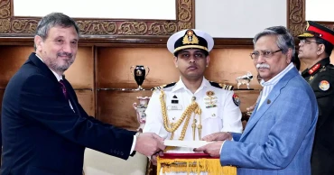 Non-resident Bulgarian ambassador presents credentials to President Shahabuddin