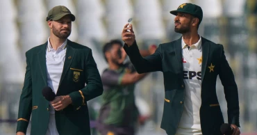 Maharaj returns as SA make two changes; Pakistan opts to bat in second Test