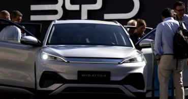 BYD unveils ultra-fast EV charging system comparable to fuel refueling