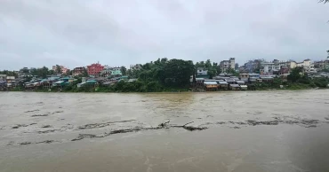 3 Bandarban rivers swell amid heavy rains; over 100 tourists stranded