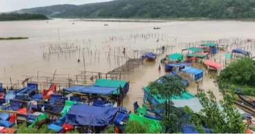 Traders suffer heavy losses as flash flood sweeps away shops in Jaflong 