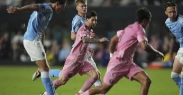 Messi assists on Segovia's late goal, Inter Miami ties New York City FC 2-2 in MLS season opener