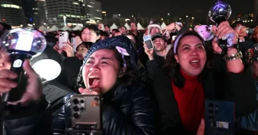 Hybe shares fall as BTS comeback concert draws smaller-than-expected crowd