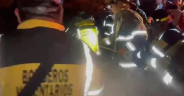 Guatemala bus crash kills 15, prompts three days of national mourning