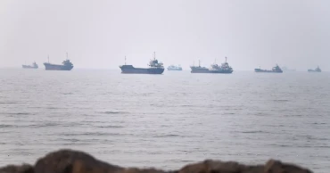 Fresh US strikes raise stakes in Hormuz crisis