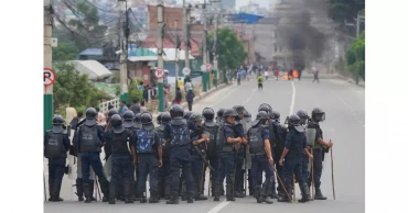 Homes of top Nepalese politicians torched amid growing protests over lifted Social Media ban