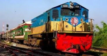 5 crushed under train in Tangail during return travel after Eid holidays