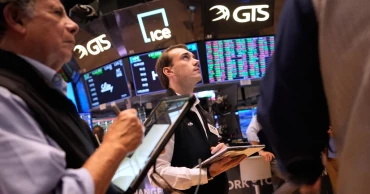 Asian shares mixed after global bond sell-off, oil price drop