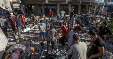 Israeli airstrikes hit Gaza cafe, school, and aid centres, 95 Palestinians dead