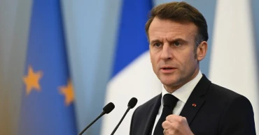 Macron calls for calm as Iran-US tensions rise over Hormuz