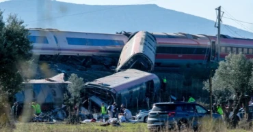 30 killed as two high-speed trains collide in Spain