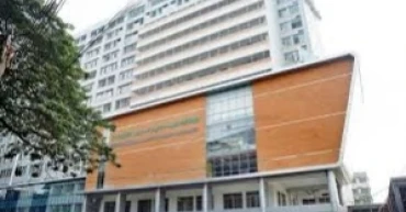 3 burned from electrocution while hanging madrasah signboard in Dhaka