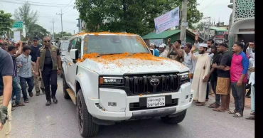 PM drives himself to canal re-excavation site after arriving in Cox’s Bazar