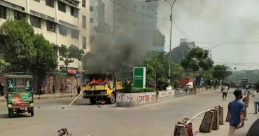 Hawkers clash with DNCC officials during eviction drive at Mirpur