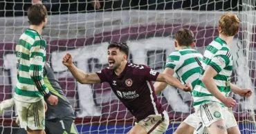 Hearts hold Celtic in dramatic draw as title race tightens