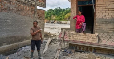 A month after Nepal floods, thousands are still missing and families face a long recovery