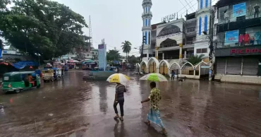 Heavy downpour batters life in Chandpur; 277 mm rains recorded