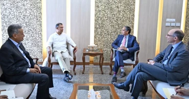 PM resumes office at Secretariat after Eid holidays