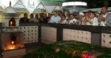 Tarique Rahman visits Shahjalal shrine, offers prayers
