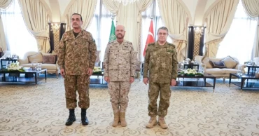 Pakistan confirms troops deployed in Saudi Arabia under Makkah defense pact