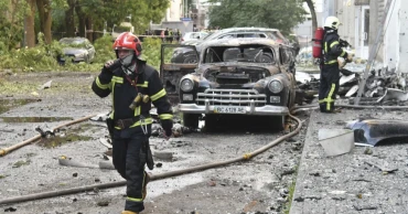 Russian drone and missile attacks kill at least 2 in Ukraine