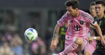 Messi scores two goals, assists two in Inter Miami's 5-1 win over Columbus Crew