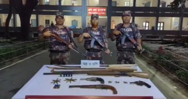 Firearms, ammo recovered in BGB raid on robbers' den in Teknaf