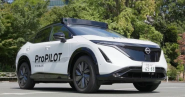 Japanese automaker Nissan developing self-driving vehicles