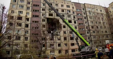 Russian strikes hit apartment block and energy sites in Ukraine, killing four